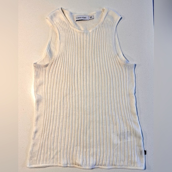 Calvin Klein top - Picture 2 of 5